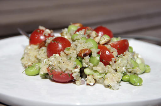 EDAMAME QUINOA SALAD WITH TANGY VINAIGRETTE